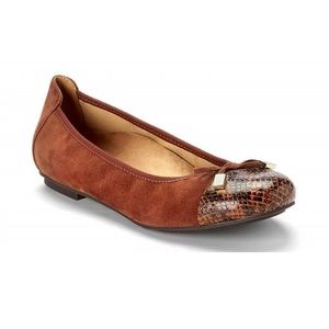 VIONIC Women's Spark Minna Ballet Flats Brown Snakeskin Size 6